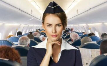 Airline Attendants Reveal Things They First Notices About You