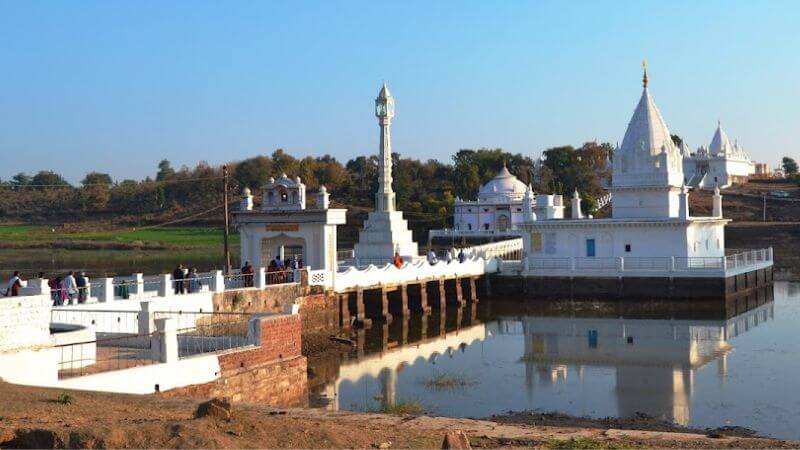 Nainagiri Jain Temple