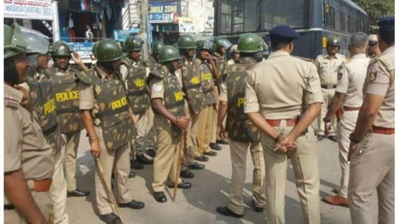 Mumbai Police Bans Public Gatherings