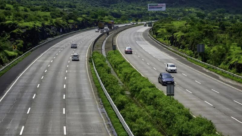 Mumbai Pune Expressway