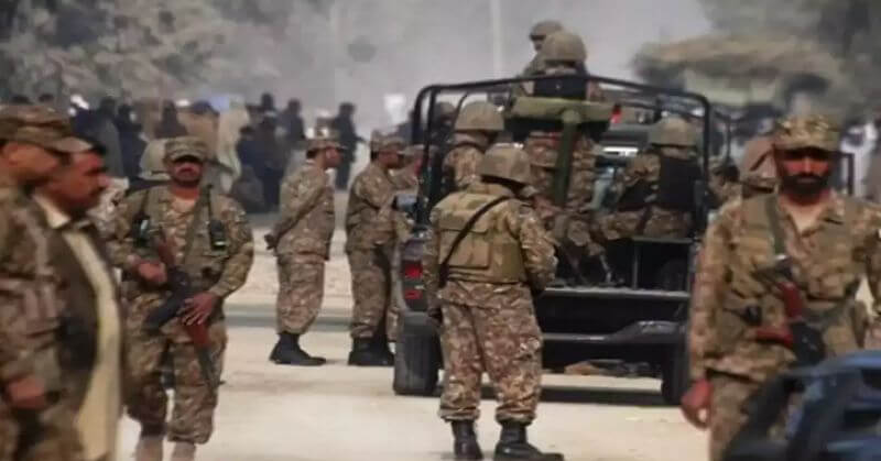 Pakistana Martial law