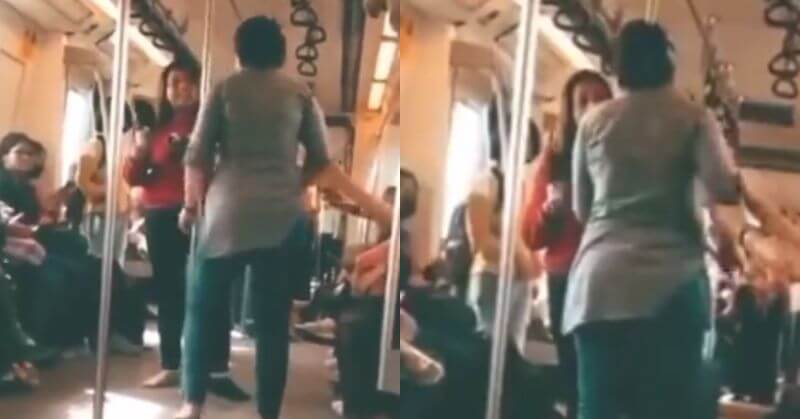 Delhi Metro Women Abused Each Other