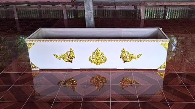 Dead Woman Wake In Thailand Coffin