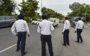 Noida Driver Loses License