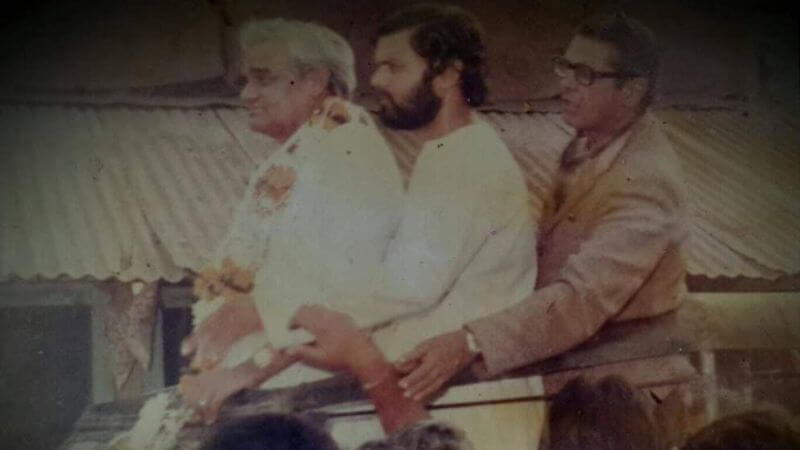 Santosh Jain with Atal Bihari Bajpayee