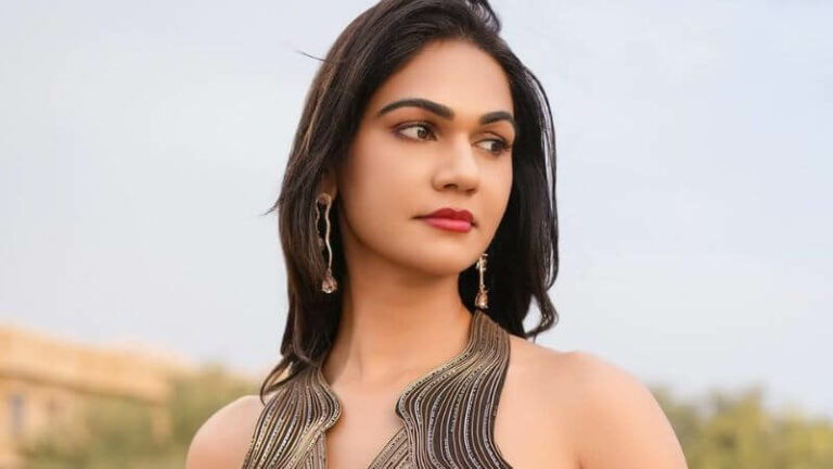 Meet Sneha Reddy: Pushpa 2 Actor Allu Arjun's Wife, Her Net Worth ...
