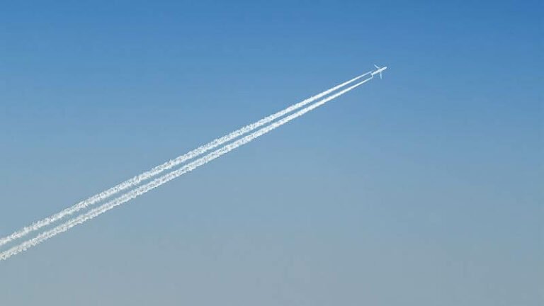 Why Do Airplanes Leave White Lines In The Sky The Real Science Behind Why Do Airplanes Leave White Lines In The Sky The Real Science Behind