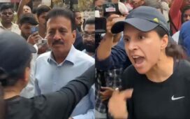 Mumbai Woman Confronts Minister Girish Mahajan