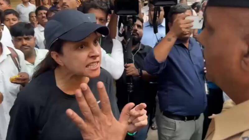 Mumbai Woman Girish Mahajan Traffic Chaos