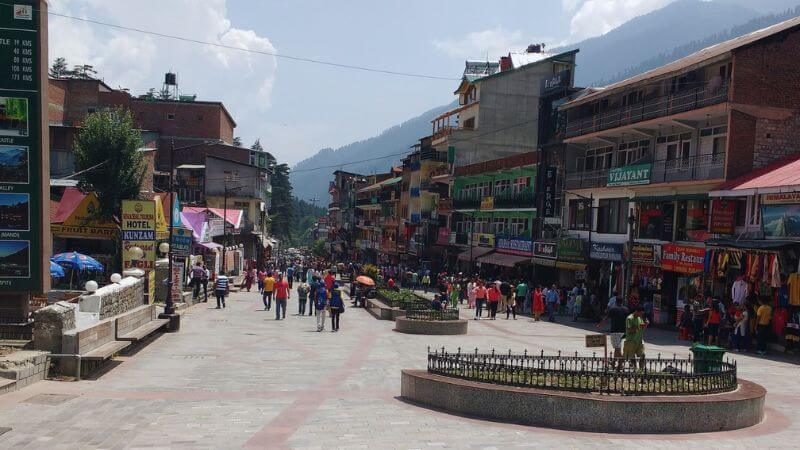 Mall Road Hill Station Shimla