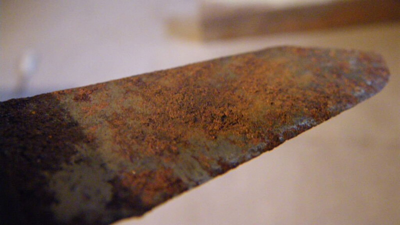 Rusty Knife found inside a man's head
