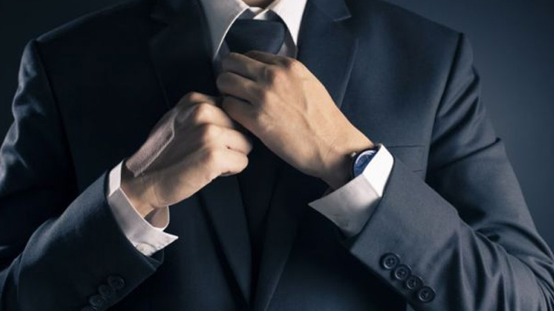 Blue is the best color to put on to an interview because it sends out confidence and reliability