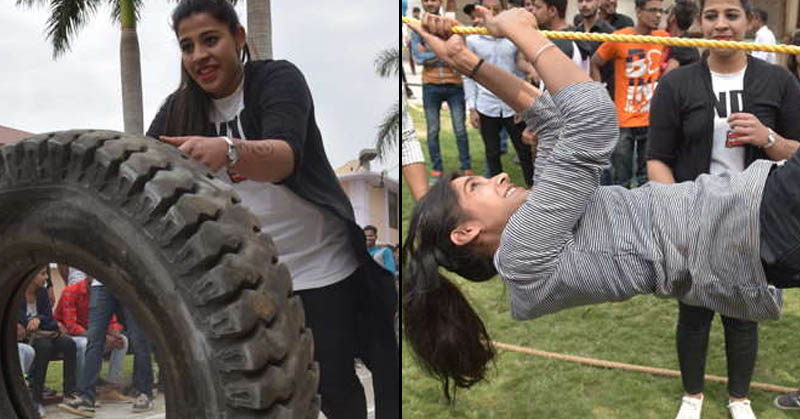 Girls shoewing power