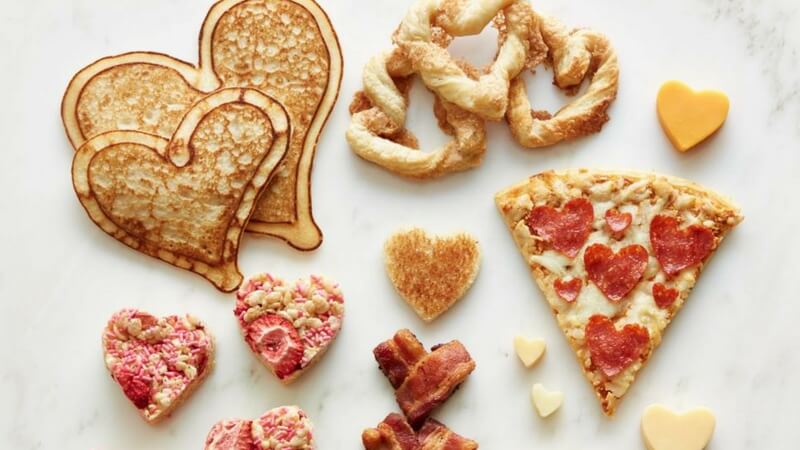 Heart-themed meal date ideas
