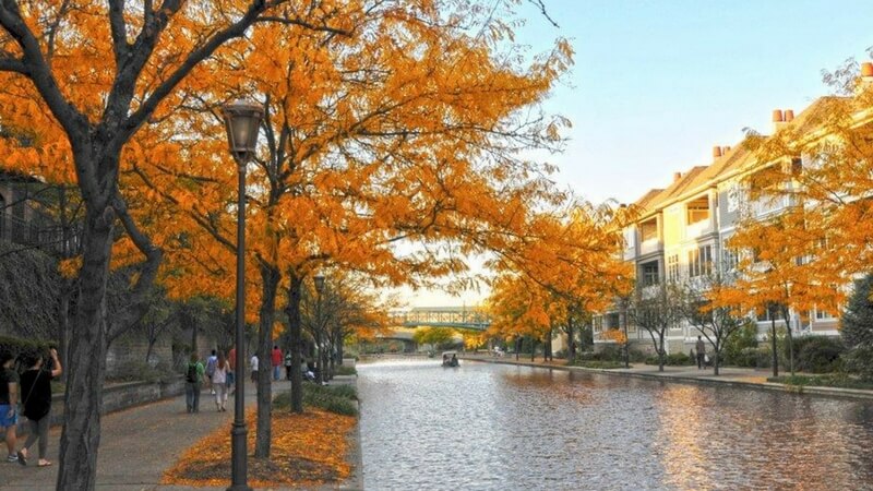 Living Indianapolis, Indiana