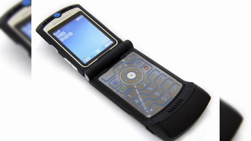 Launched by Motorola in 2003, the Moto RAZR V3