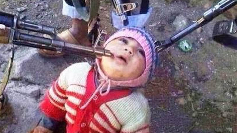 Syria war 2018 Guns on the head of a toddler during bombing