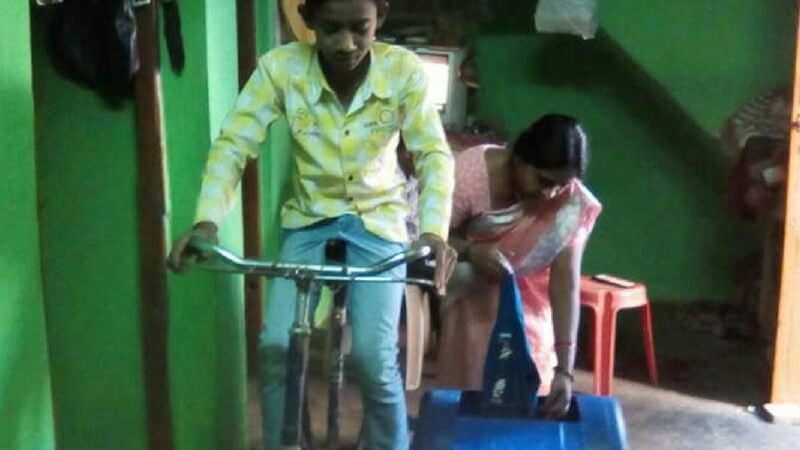 Cycle washing machine made by school boy
