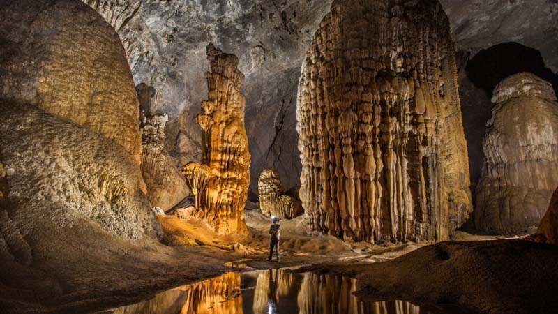 Inside Hang Son Doong, the world's largest caves in Vietnam