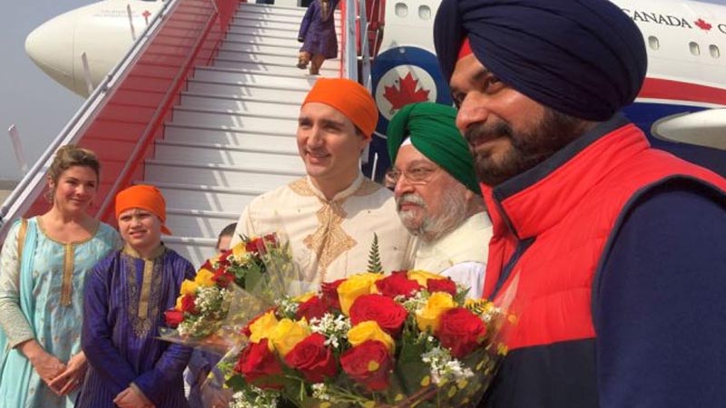 Navjot Singh Sidhu welcomes the CM