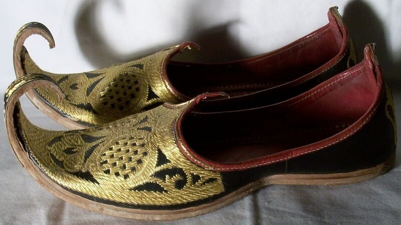 Ethnic footwear men