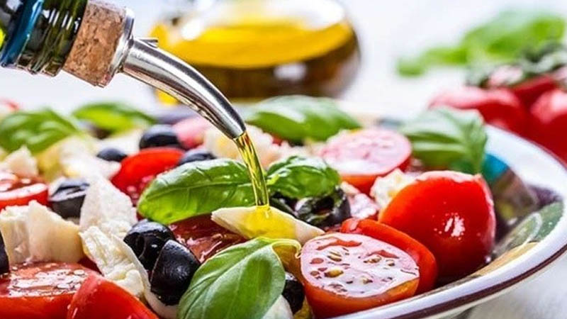 salad without olives